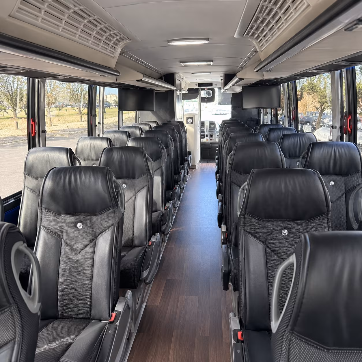 manhattan airport shuttle services in manhattan