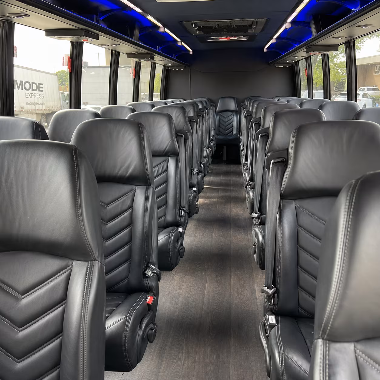 manhattan book shuttle buses for employees in manhattan