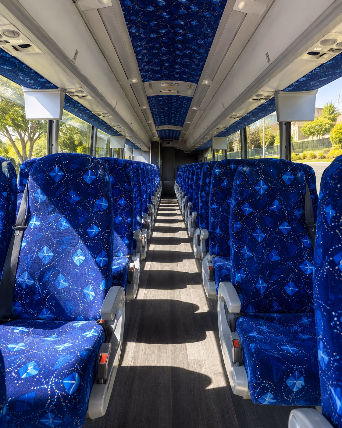 manhattan long distance charter bus rentals for your group