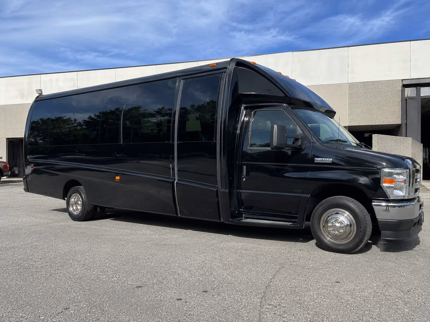 mount vernon groups love bus rentals for yankees game day trips