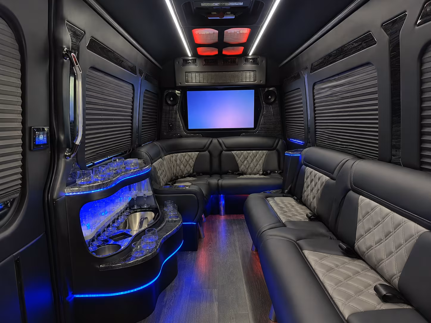 newark employee shuttle bus rentals