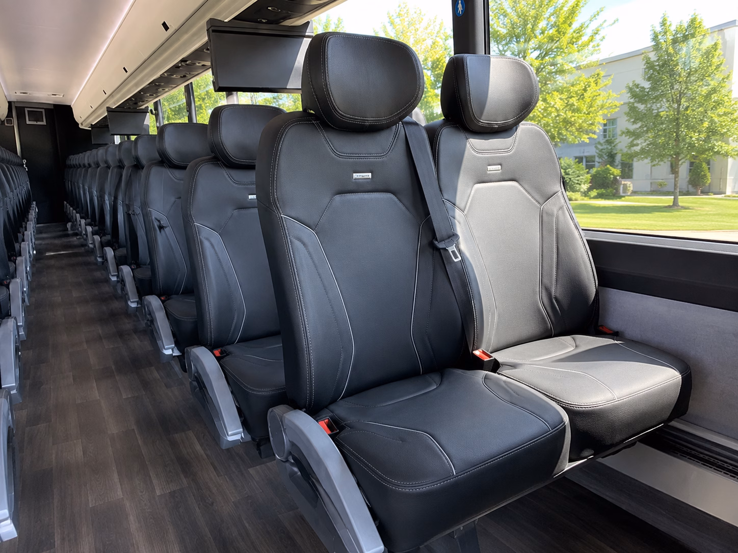 queens charter bus rentals for queens church events