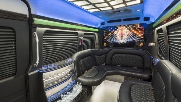 mount vernon sprinter limo rental rental